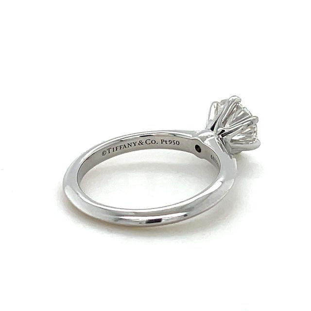 Contemporary Tiffany & Co., 1.09 Carat Diamond Engagement Ring, Size 5 For Sale - Image 3 of 5