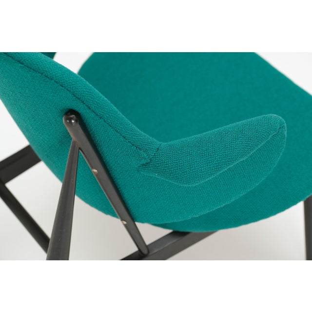 Shell Lounge Chair by Ib Kofod-Larsen for Christensen & Larsen, 1950s For Sale - Image 9 of 15