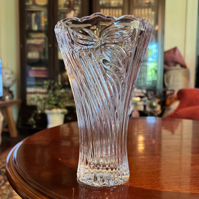 Vintage German Leaded Crystal Vase Sutton Place For Sale In New York - Image 6 of 11