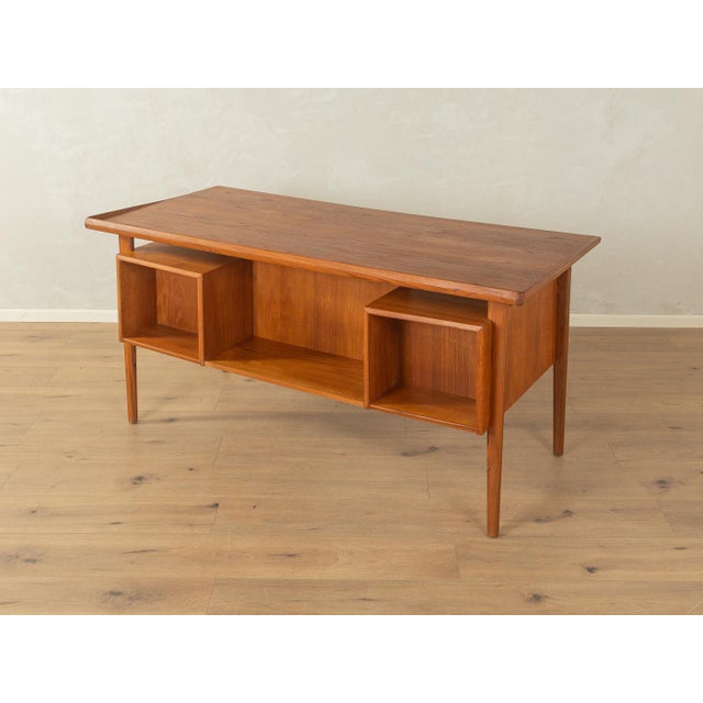 Brown Desk by Peter Løvig Nielsen for Løvig, 1960s For Sale - Image 8 of 8