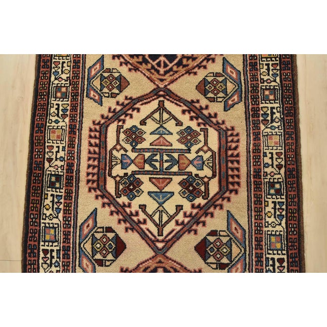 1990s Sarab Runner 2’6” X 10’5” Beige Wool Vintage Tribal Hand-Knotted Oriental Rug For Sale - Image 5 of 14