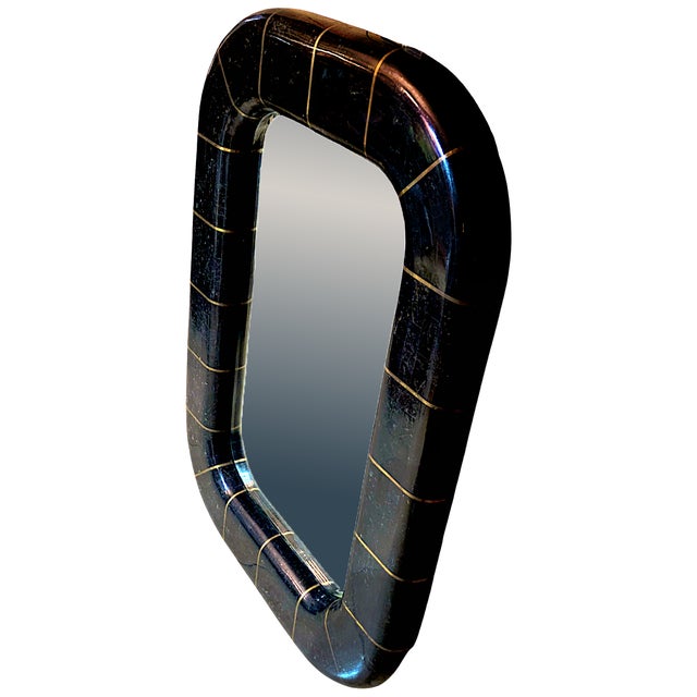 Mid-Century Modern 1980s Postmodern Tessellated Stone Wall Mirror Inlaid Brass Spokes Attrib. Maitland-Smith For Sale - Image 3 of 10