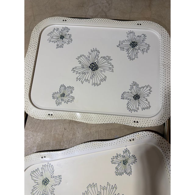 1960s Vintage Mid-Century Modern Starburst Metal Folding Tv Trays With Rolling Stand-Set of Four For Sale - Image 5 of 13