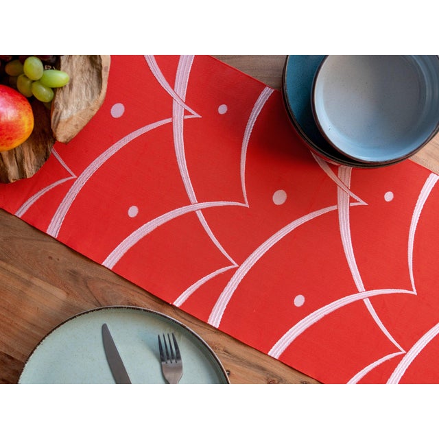 Sango-iro. The colour of the living sea. Coral — warm enough to animate a winter table, vivid enough to hold its own...
