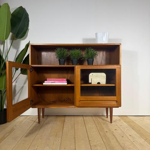 Vintage Teak Bookcase with Glass Doors from Dyrlund, Denmark, 1960s For Sale - Image 10 of 15