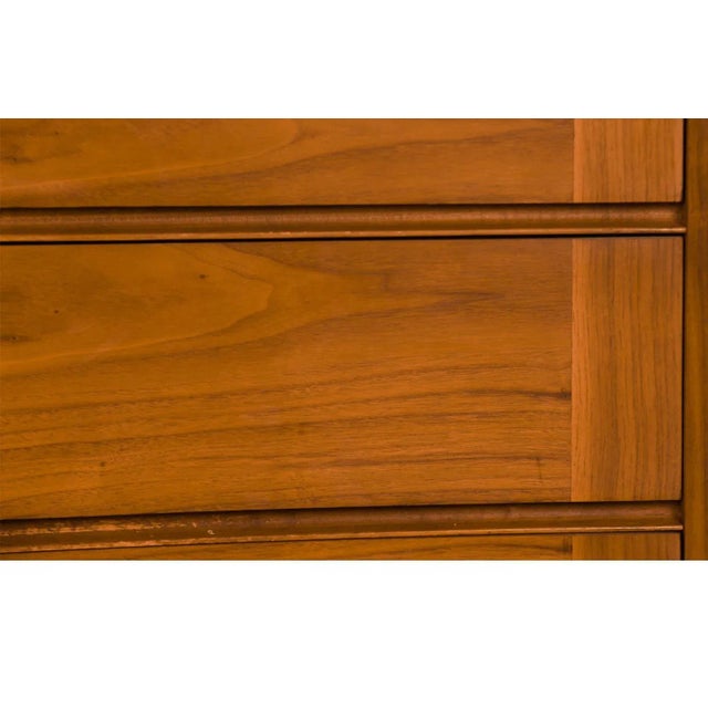 1960s 1960s Mid-Century Modern Tall Walnut Dresser For Sale - Image 5 of 9