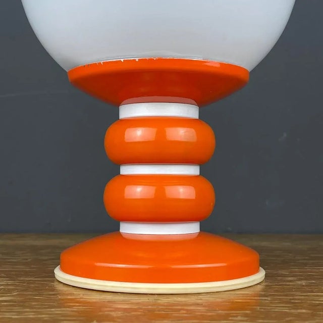 Mid-Century Modern White Opaline Glass Table Lamp, Italy, 1970s For Sale - Image 3 of 11