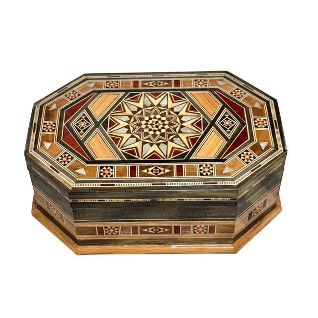 Moroccan 1990s Marquetry Wood Inlay Middle Eastern Box For Sale - Image 3 of 5