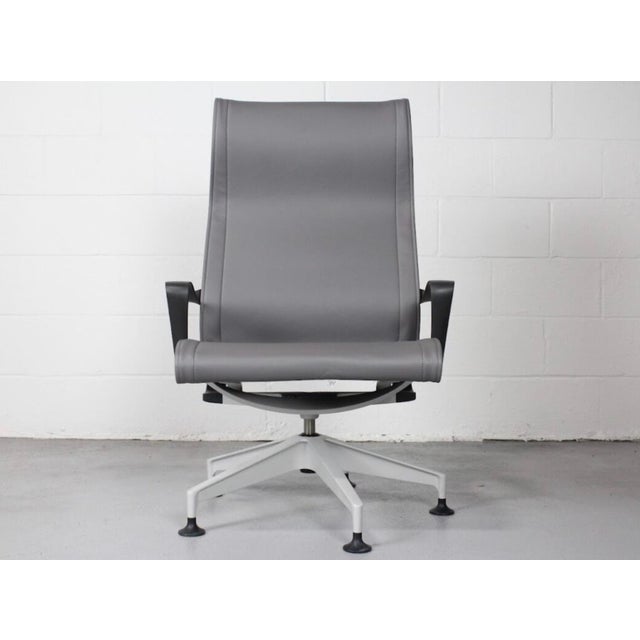 Modern Herman Miller Setu Lounge + Ottoman For Sale - Image 3 of 13