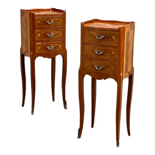 1950s Pair of French Louis XV Style Narrow Rosewood Inlaid Nightstands For Sale