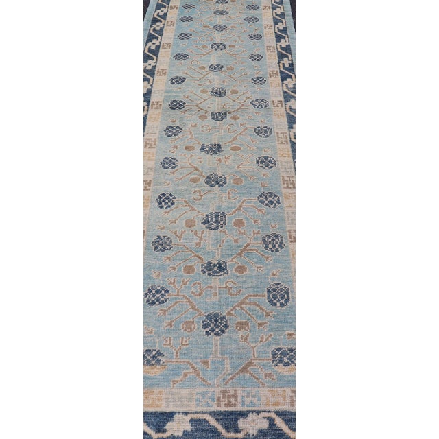 Early 21st Century Turkish Khotan Designed Runner With Pomegranate Design in Cream, Tan and Blues For Sale - Image 5 of 11