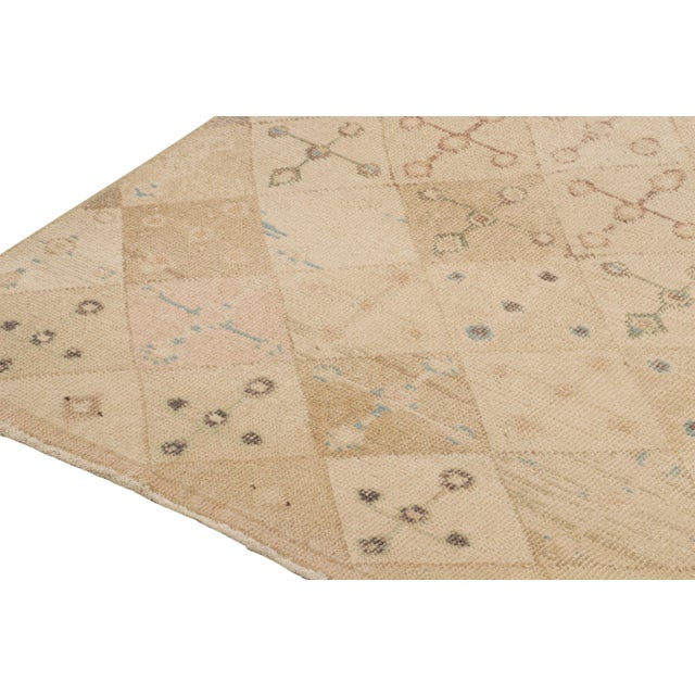 1960s 1960s Vintage Zeki Müren Rug in Beige, Blue and Pink Geometric Patterns by Rug & Kilim For Sale - Image 5 of 8
