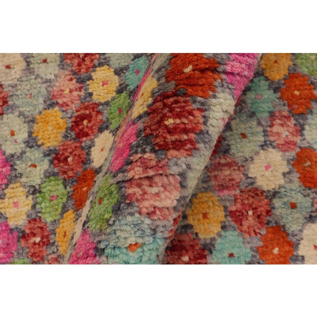 Contemporary Balochi Gray/Red Wool Rug - 3'0''x4'11'' For Sale In New York - Image 6 of 11