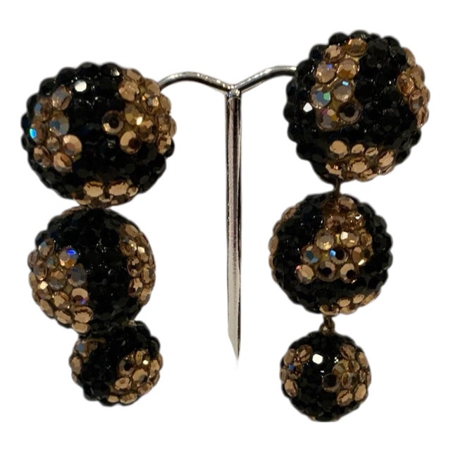 Vintage Richard Kerr 3 Ball Drop Gold and Black Crystal Dangle Clip on Earrings For Sale