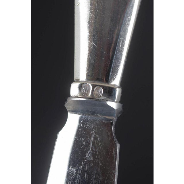 Cake Knife in Silver and Stainless Steel in Viking Pattern by Georg Jensen, 1930 For Sale - Image 4 of 7