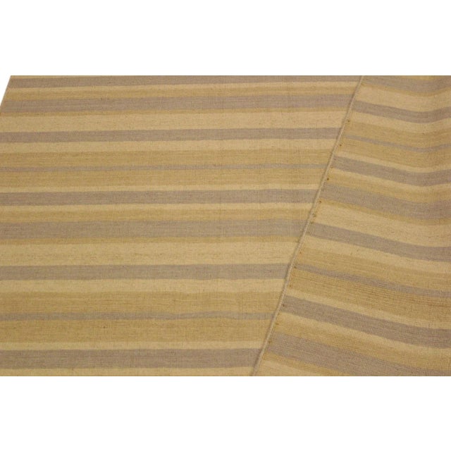Early 21st Century Bohemian Kilim Bluish Gray Tan Wool Rug For Sale In New York - Image 6 of 8