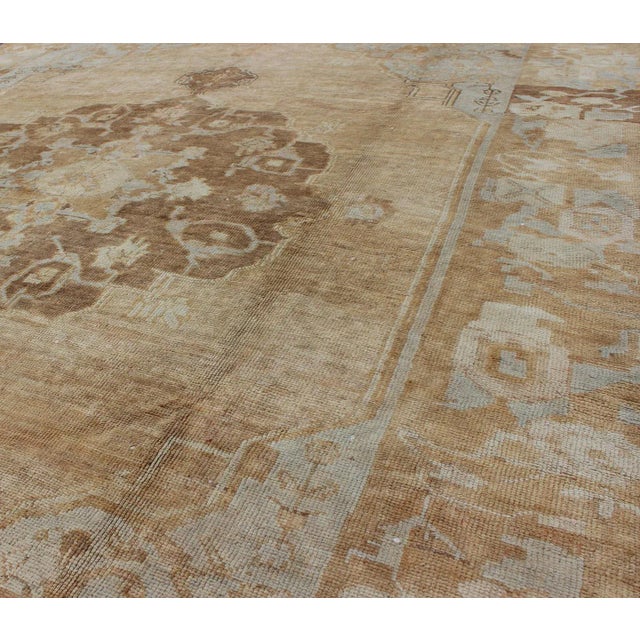 Vintage Turkish Kars Rug With Floral Medallion in Camel, Tan, Taupe, Gray, Sand 7′5″ × 10′8″ For Sale - Image 10 of 12