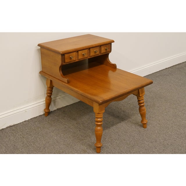 20th Century Early American Temple Stuart Colonial Style Rockport Maple