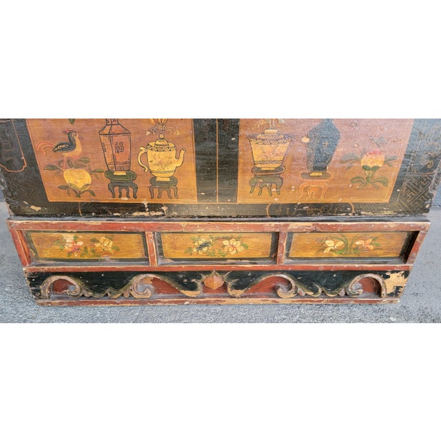 Brown Antique Painted Chinese Trunk 19th Century For Sale - Image 8 of 17