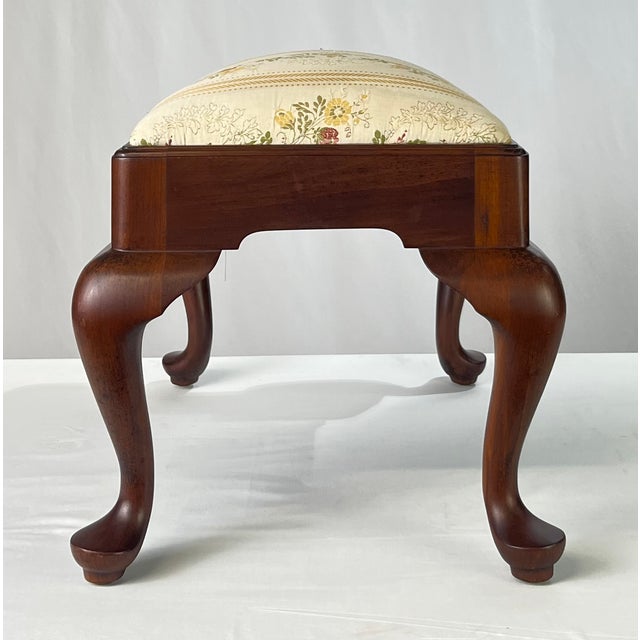 Wood Vintage Henkel Harris Attributed Queen Anne Style Mahogany Footstool For Sale - Image 7 of 15