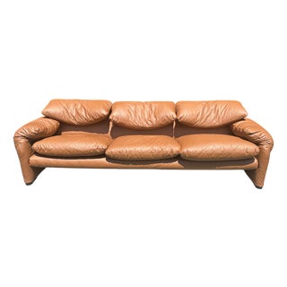 Maralunga Sofa by Vico Magistretti for Cassina, 1970s For Sale