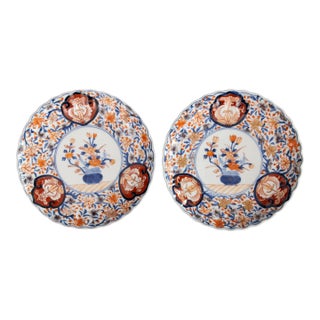 Antique 19th Century Japanese Meiji Period Imari Scalloped Floral Plates - A Pair For Sale