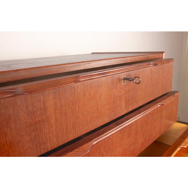 Large Danish Chest of Drawers in Teak by Henning Jørgensen for Fredericia Furniture, 1960 For Sale - Image 9 of 14