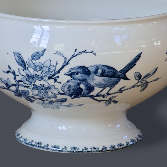 Ceramic Large French Salad Bowl by Sarreguemines Favori, 1885 For Sale - Image 7 of 10