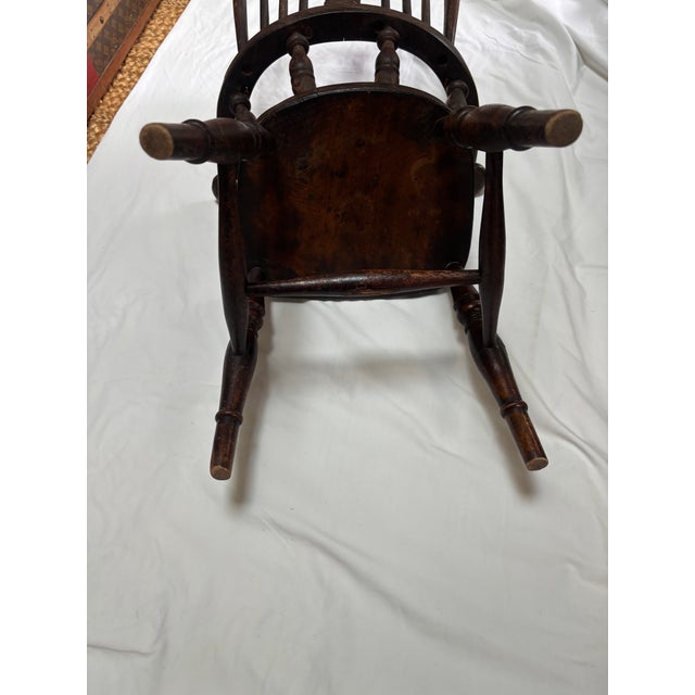 English Elm Child's Windsor Chair, 19th Century For Sale - Image 12 of 15