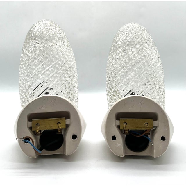Model 21 Wall Lights in Ceramic and Frosted Glass from Lindner Leuchten, 1960s, Set of 2 For Sale - Image 4 of 17