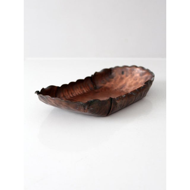 Mid-Century Gregorian Handmade Hammered Copper Tray For Sale - Image 4 of 14