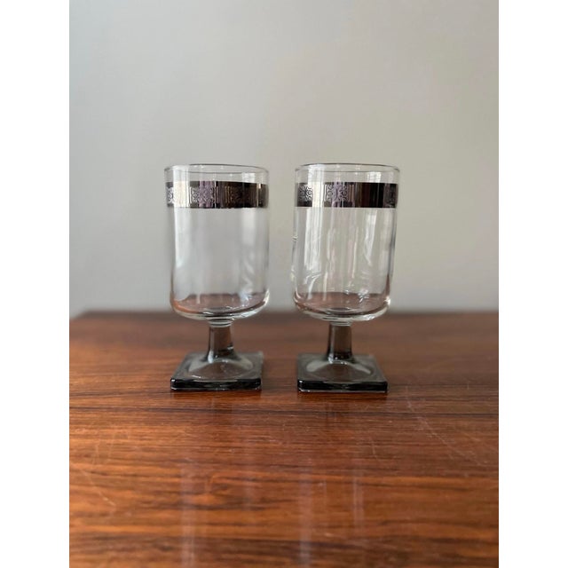 Mid 20th Century Mid Century Modern Barware Linear Smoke Berlin Cordial Glasses - A Pair For Sale In Chicago - Image 6 of 8