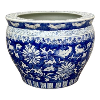Large Traditional Chinoiserie Blue & White Ceramic Hand Painted Chinese Fish Bowl Jardiniere, Cache Pot, Garden Planter With Botanical Motif For Sale