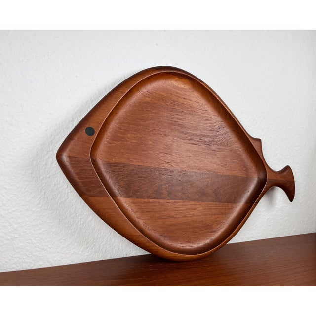 Mid-Century Modern Danish Fish Shaped Teak Plate Bowl from Digsmed, 1960s For Sale - Image 5 of 18