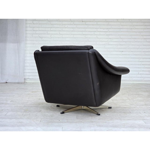 Danish Leather Swivel Armchair from Aage Christensen, 1960s For Sale - Image 6 of 18