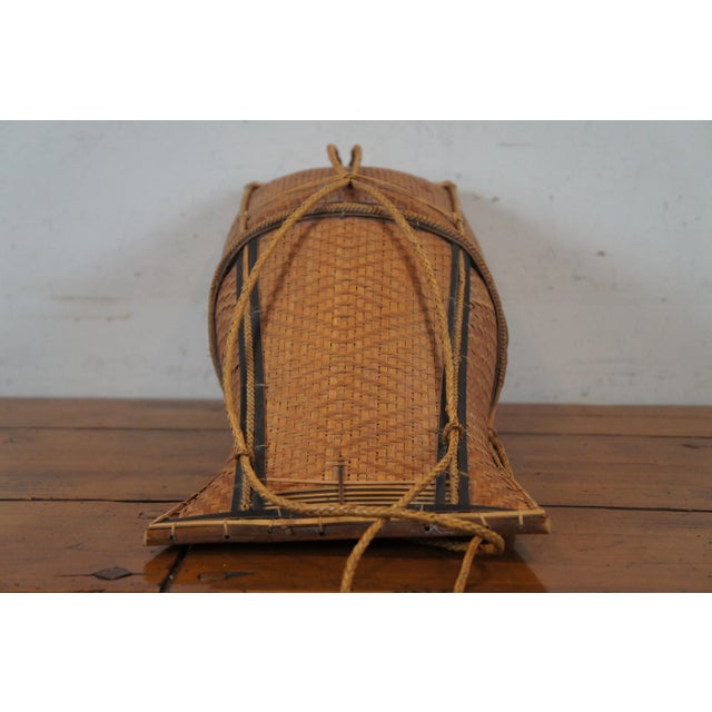 Wood Late 19th Century Antique Thai Woven Wicker Bamboo Baby Carrying Basket For Sale - Image 7 of 12