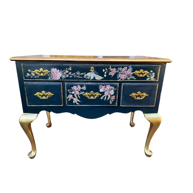 Charming vintage Statton Americana chest of drawers, beautifully transformed with a sophisticated decorative finish....