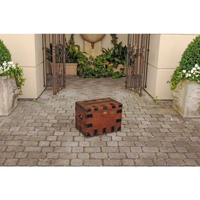 English Oak Trunk with Metal Accents and Lateral Handles, Late 19th Century For Sale In Atlanta - Image 6 of 12