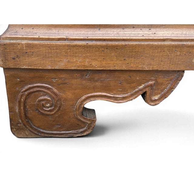 Northern Italian Walnut Chest of Drawers, 1700s For Sale - Image 5 of 13