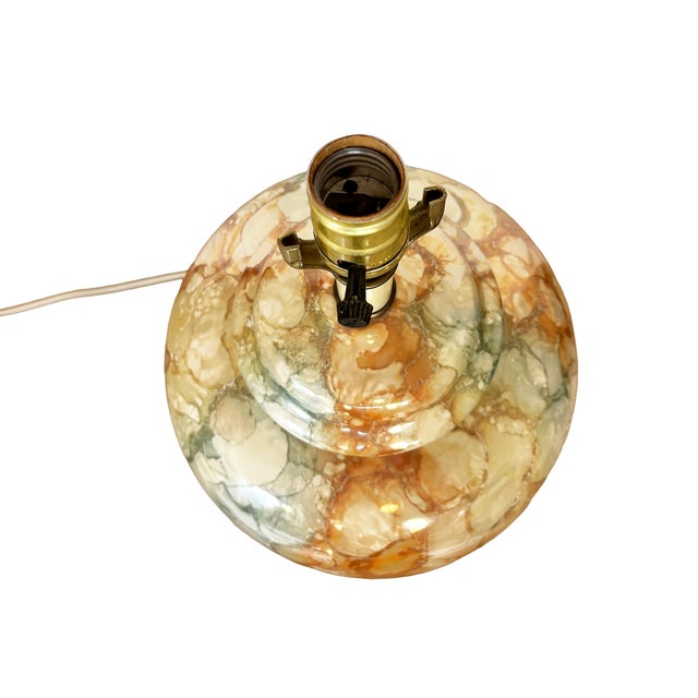 Amber Vintage Mid-Century Style Glazed Ceramic Speckled Rainbow Ginger Jar Table Lamp For Sale - Image 8 of 10