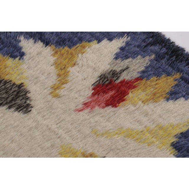 1960s Vintage Swedish Rya Rug, Bold Scandinavian Geometric Medallions - Rug & Kilim For Sale - Image 5 of 8