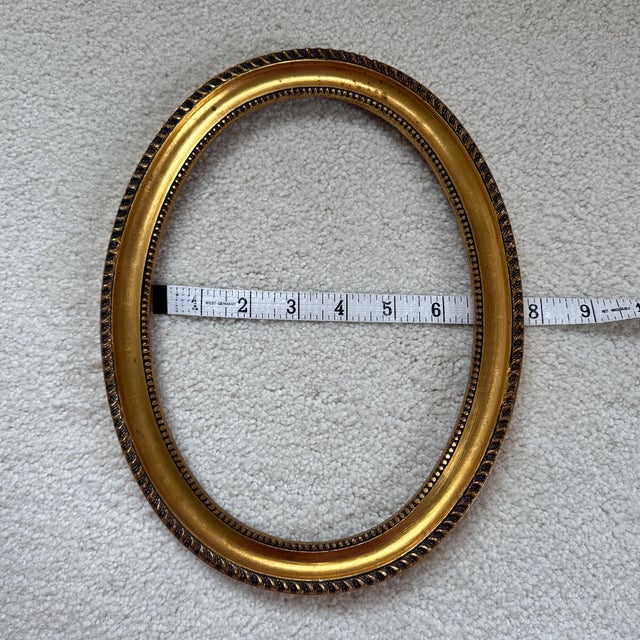 Vintage Giltwood Style Oval Picture Frame With Beaded and Rope Trim - 8.5" X 11.25" For Sale In Washington DC - Image 6 of 11