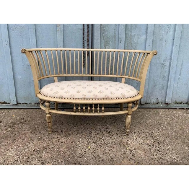 Vintage Curved Wood Back Bench. Faux Bamboo , Sturdy, Well made Approximate measurement: Height 32” width 46”.