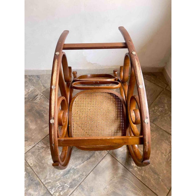 Vintage Rocking Chair in Bent Beech and Vienna Straw in the style of Thonet, 1970s For Sale - Image 11 of 18