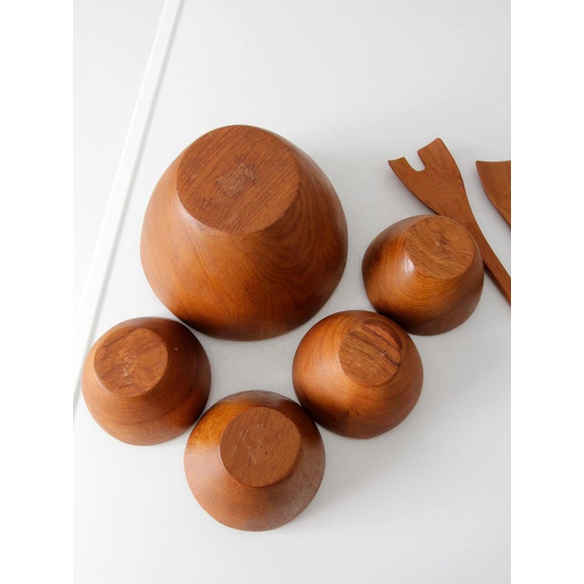 Mid 20th Century Teak Salad Bowl Set With Serving Utensils - 7 pcs For Sale - Image 18 of 18