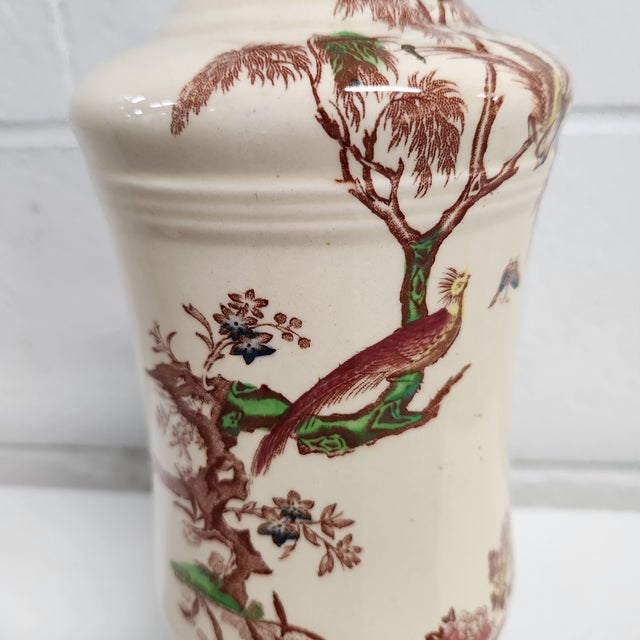 Chinoiserie Vintage Chinoiserie Porcelain Table Lamp With Pheasant Motif and Ornate Cast Base, Mid-20th Century For Sale - Image 3 of 7