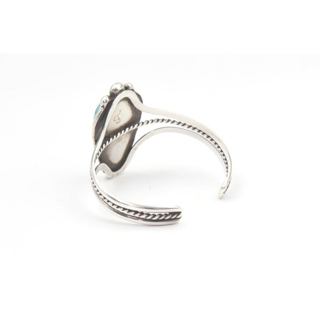 Late 20th Century Vintage Southwestern Navajo Style Turquoise Sterling Silver Cuff Bracelet For Sale - Image 5 of 9