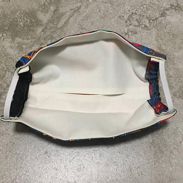 Contemporary Handmade Hermes La Maison Des Carres Silk Scarf Face Mask For Sale - Image 3 of 8