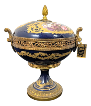 Cobalt Blue Porcelain Vase on Pedestal, 19th-20th Century
