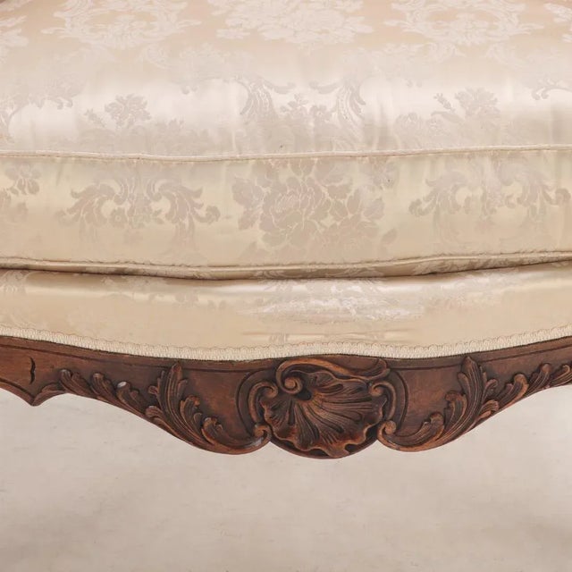 A Sumptuous Louis XV Marquis Armchair or Small Settee, C. 1900. For Sale In Philadelphia - Image 6 of 7